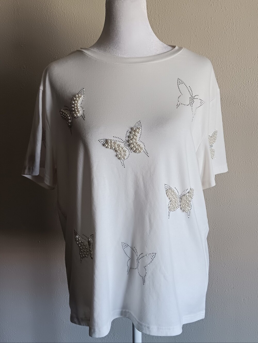 Women’s White Butterfly Embellished Beaded Short Sleeve Top Size XL Shirt